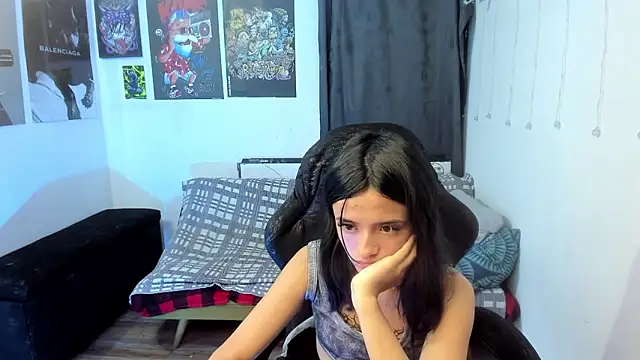 Candy  Girll18 online show from February 21, 11:29 pm