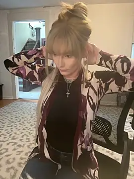 sofrancy online show from February 5, 3:41 pm