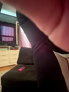 sofrancy online show from December 21, 4:19 pm