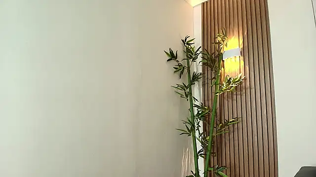 Emily Frostt online show from May 1, 11:37 am
