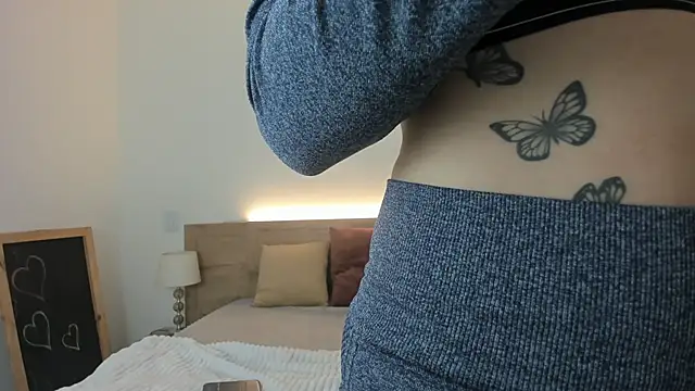 Emily Frostt online show from February 10, 7:35 pm