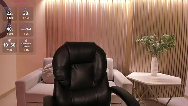 Snapshot of HaileyRoss_ chatting on June 26, 1:55 am HaileyRoss online show from June 26, 1:55 am
