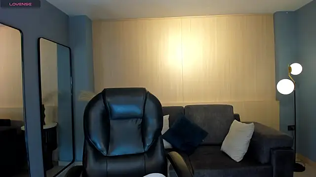 ZaraKafruni online show from February 22, 11:39 pm