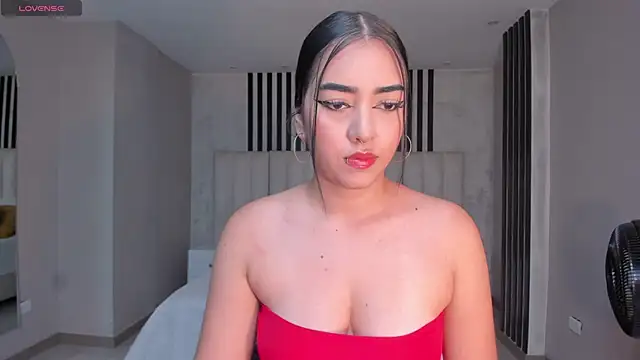 SophieLanne online show from November 30, 11:27 pm