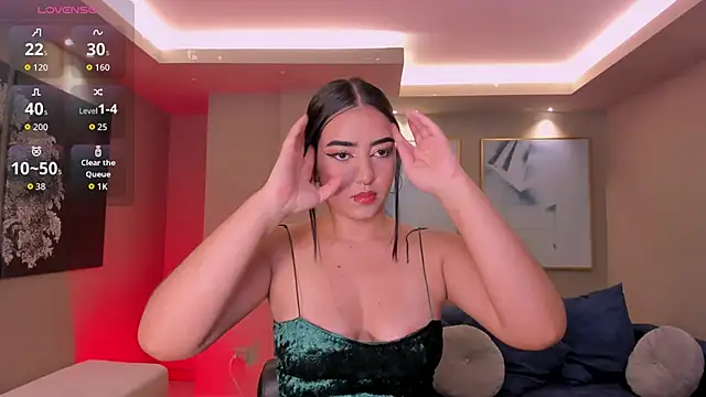 SophieLanne online show from November 30, 4:13 am