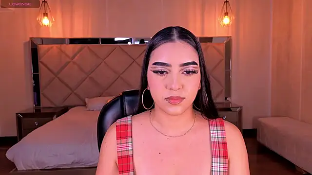 SophieLanne online show from June 21, 4:40 am