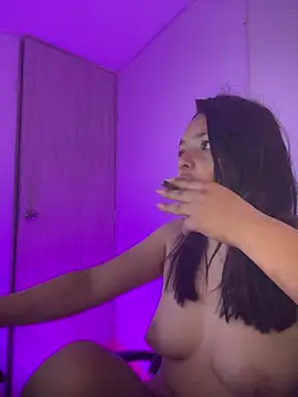 LaraDanverss online show from December 15, 7:14 am