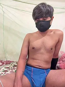 Snapshot of syndyc1 chatting on February 26, 9:09 am syndyc1 online show from February 26, 9:09 am