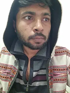 Snapshot of syndyc1 chatting on December 17, 4:12 pm syndyc1 online show from December 17, 4:12 pm