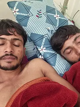 Snapshot of syndyc1 chatting on December 21, 1:02 pm syndyc1 online show from December 21, 1:02 pm