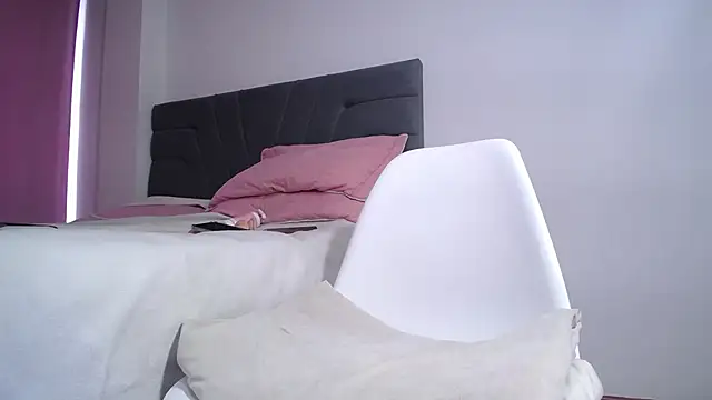 Mia foxxy  online show from February 5, 2:35 pm