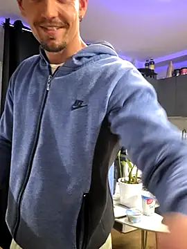 Mystery Mark online show from April 12, 7:39 pm