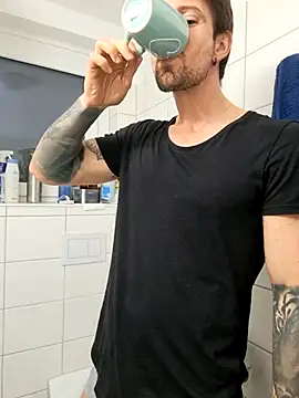 Mystery Mark online show from March 10, 7:51 pm