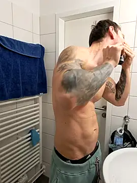 Mystery Mark online show from February 4, 5:41 pm