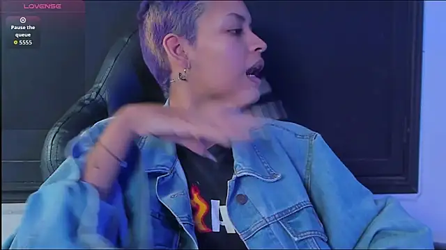 Anny Kiitty online show from November 28, 4:23 am