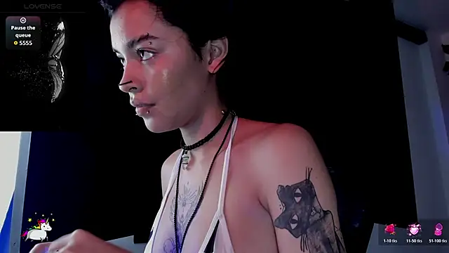 Anny Kiitty online show from May 18, 3:17 am