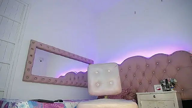 Sussan cooper online show from February 21, 2:57 am