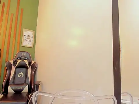 Alondra Tits online show from December 18, 12:42 pm