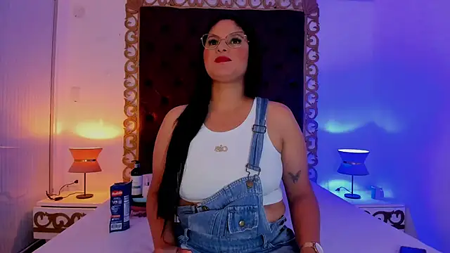 AlinaMilf online show from February 27, 7:46 pm