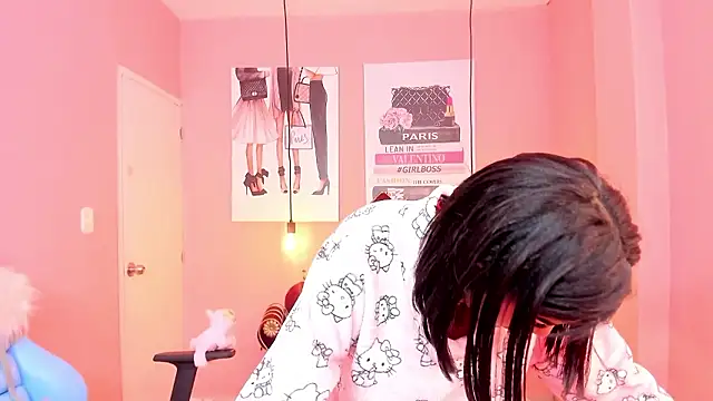 Snapshot of Milu_carbajal_x chatting on February 13, 1:00 pm Milu carbajal x online show from February 13, 1:00 pm