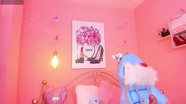 Snapshot of Milu_carbajal_x chatting on February 18, 3:48 am Milu carbajal x online show from February 18, 3:48 am