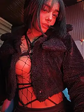 Snapshot of Milu_carbajal_x chatting on July 10, 5:18 am Milu carbajal x online show from July 10, 5:18 am