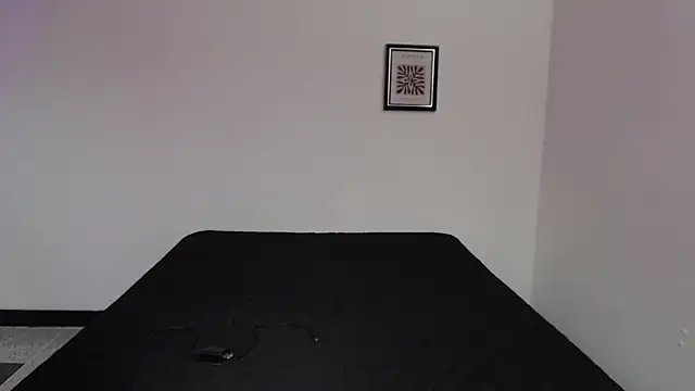 Snapshot of Amoneth_Xx chatting on February 13, 8:09 pm Amoneth Xx online show from February 13, 8:09 pm