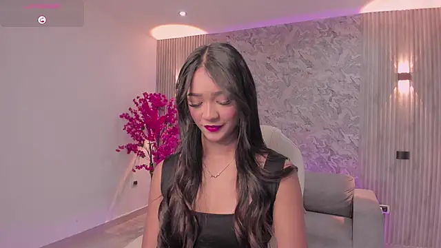 Snapshot of kylie_collins chatting on February 6, 11:50 am kylie collins online show from February 6, 11:50 am