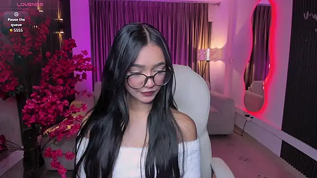 kylie collins online show from April 18, 11:34 am