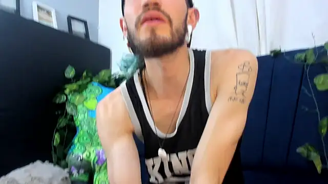 AngelDamianArt online show from November 26, 8:31 pm