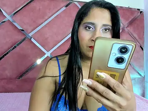 CarolinaNavas33 online show from December 19, 2:15 am