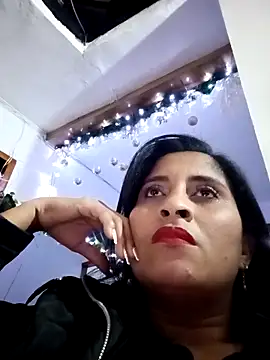 Snapshot of CarolinaNavas33 chatting on November 29, 2:01 am CarolinaNavas33 online show from November 29, 2:01 am