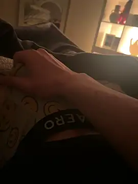 daddyshomeee  online show from March 1, 7:08 am