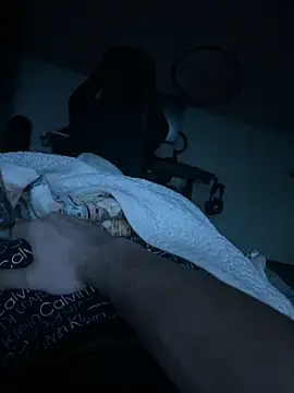 daddyshomeee  online show from February 8, 7:06 am