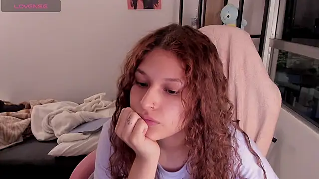 iam Nikki online show from April 28, 5:34 am