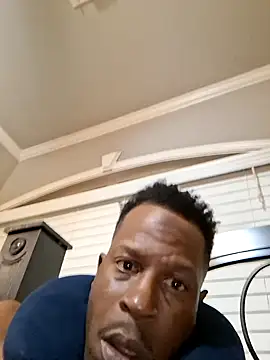 Snapshot of yourboy501withthebig1 chatting on June 8, 3:18 am yourboy501withthebig1 online show from June 8, 3:18 am