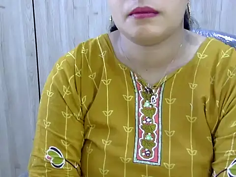 Muskan Jha online show from March 25, 3:39 am