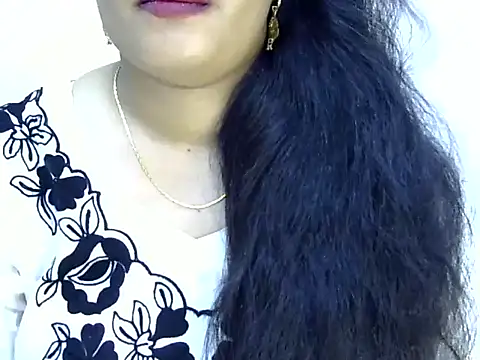 Snapshot of Muskan_Jha chatting on May 7, 2:31 pm Muskan Jha online show from May 7, 2:31 pm