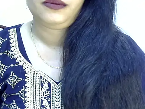 Muskan Jha online show from May 18, 2:01 am