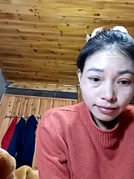 Snapshot of _Su-Su_ chatting on January 9, 5:36 am Su-Su online show from January 9, 5:36 am