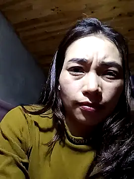 Snapshot of _Su-Su_ chatting on February 5, 2:02 pm Su-Su online show from February 5, 2:02 pm