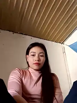 Snapshot of _Su-Su_ chatting on January 18, 5:33 am Su-Su online show from January 18, 5:33 am