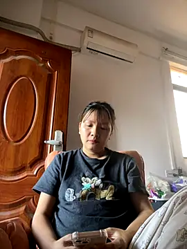 yiyi0316 online show from November 16, 5:56 am