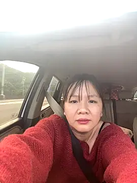 yiyi0316 online show from November 24, 2:22 am