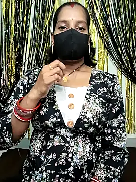 Desi Hot Queen online show from February 14, 5:29 am