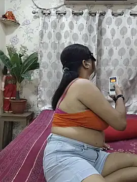 Cute-richa1 online show from May 22, 5:00 pm