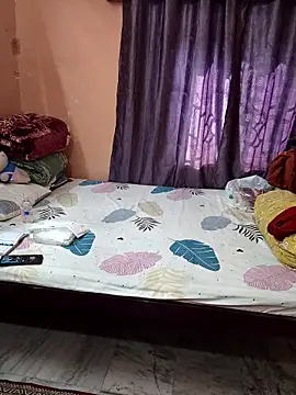 Cute-richa1 online show from January 13, 5:44 am