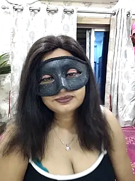 Cute-richa1 online show from May 1, 5:29 pm