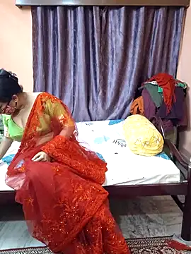 Cute-richa1 online show from January 15, 5:27 pm