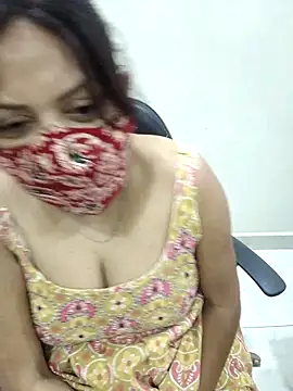 Cute-richa1 online show from December 15, 10:59 pm